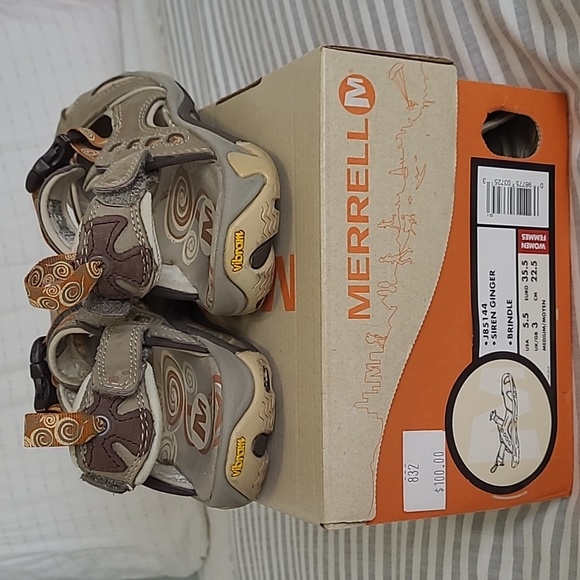 Merrell Sandals - Picture 2 of 4